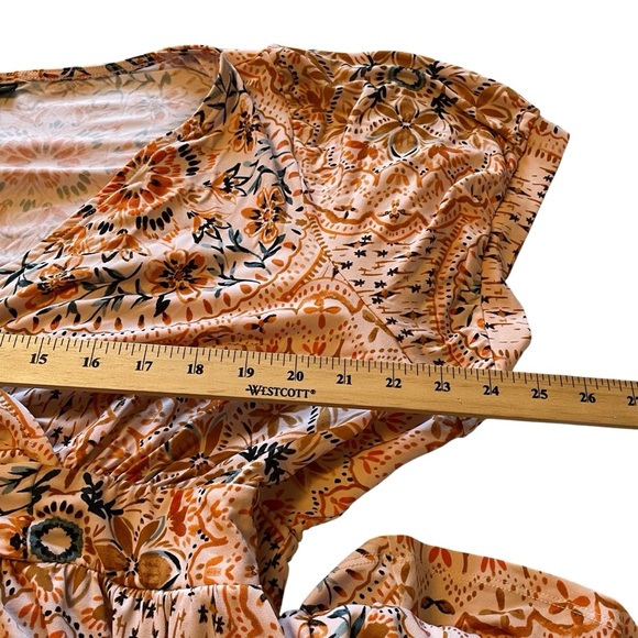 Torrid Peach Medallion Studio Knit Puff
Sleeve Skater Midi Dress -Size 3X-NWOT - Picture 10 of 14